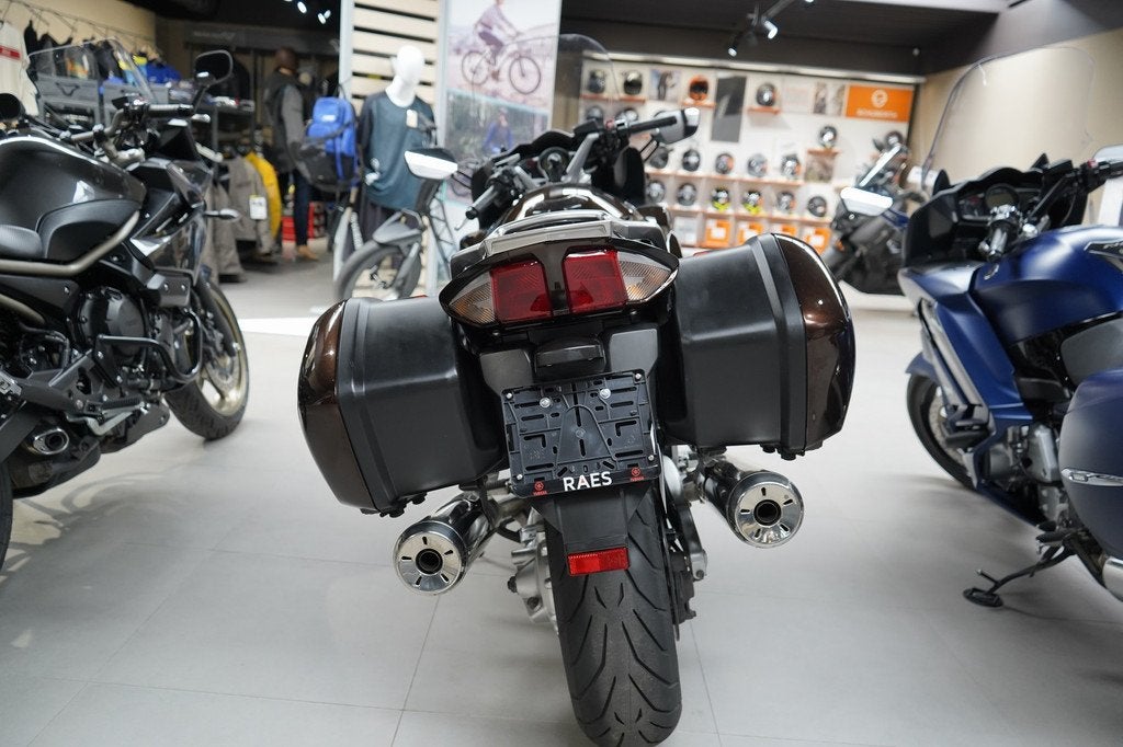 Yamaha FJR 1300 A (bj 2013), Motoren, Motoren | Yamaha, Klantenservice@yamaha-motor.nl, Toermotor, Koolhovenlaan 101
1119 NC  Schiphol-Rijk, NL