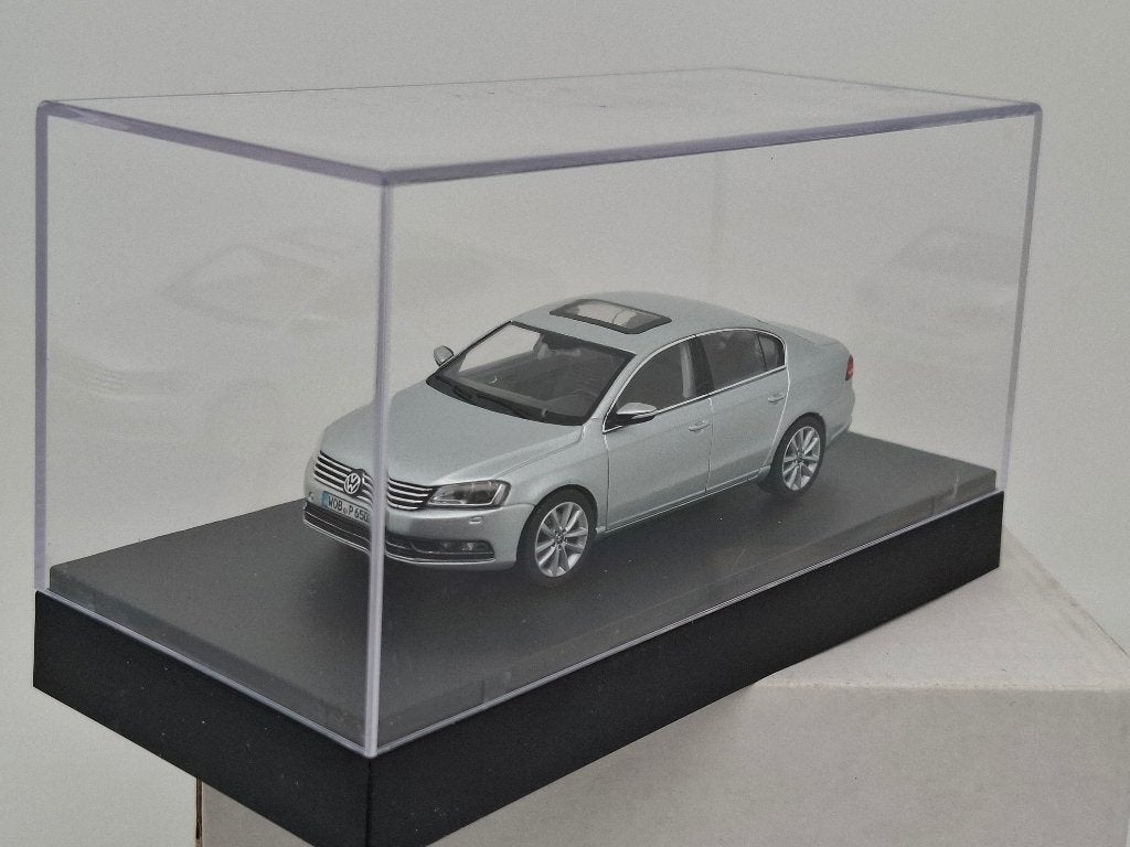 VW Passat - Schuco 1/43, Hobby en Vrije tijd, Modelauto's | 1:43, Zo goed als nieuw, Auto, Schuco, Verzenden