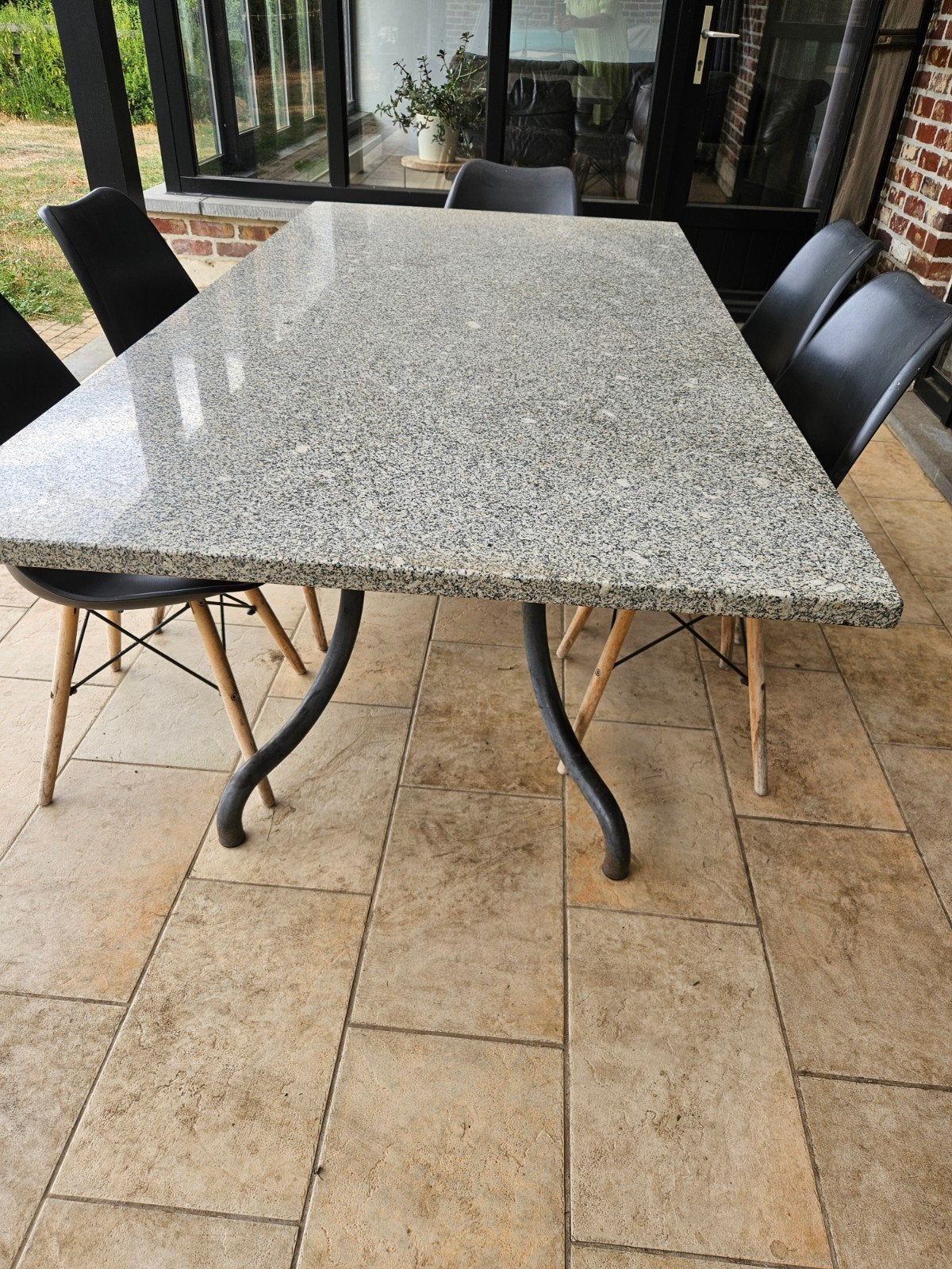 echte marmeren tafel te koop met ijzeren onderstel, Tuin en Terras, Ophalen