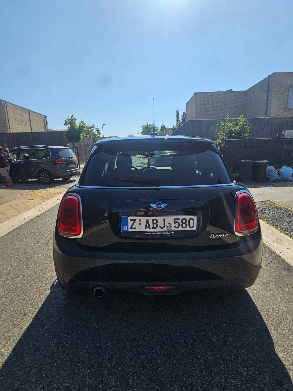 Mini cooper  2015 met 12 maanden garantie, Auto's, 4 zetels, Zwart, Bedrijf, 1500 cc