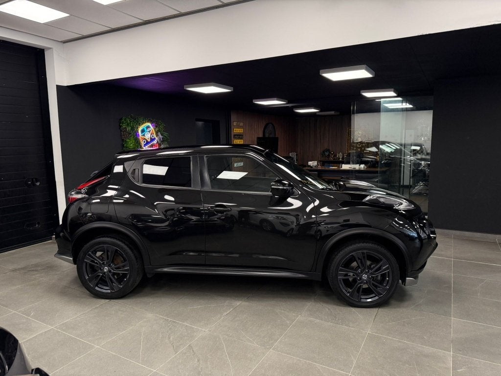 NISSAN JUKE SPECIAL EDITION 2016 BENZINE /TOPSTAAT, Auto's, Bluetooth, Zwart, Bedrijf, 130 g/km