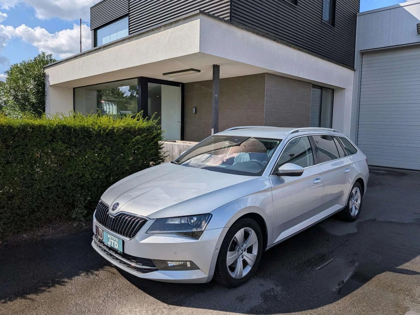 Skoda Superb Superb1.6 CR TDi Style DSG (automatique), Autos, Cuir, Argent ou Gris, Achat, Euro 6