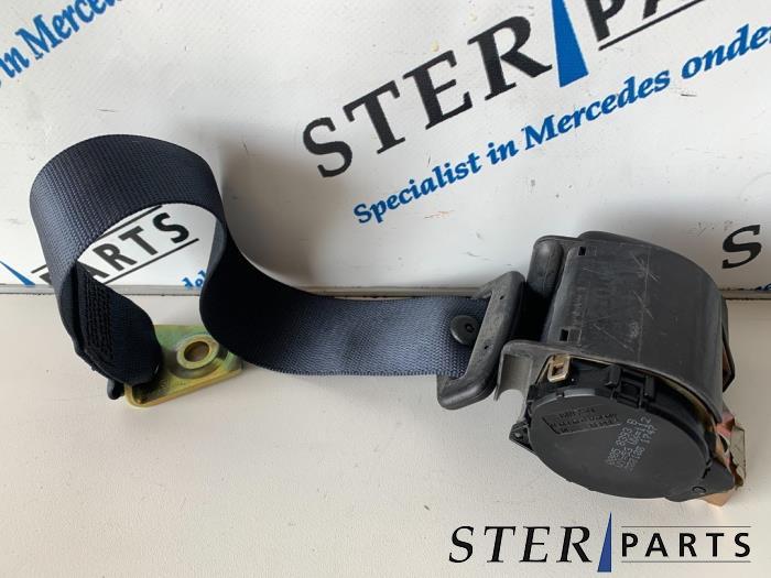 Veiligheidsgordel links-achter van een Mercedes E-Klasse, Gebruikt, -, Ophalen of Verzenden, -