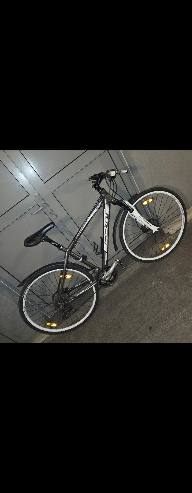 Velo scoot comme neuf pour homme, Vélos & Vélomoteurs