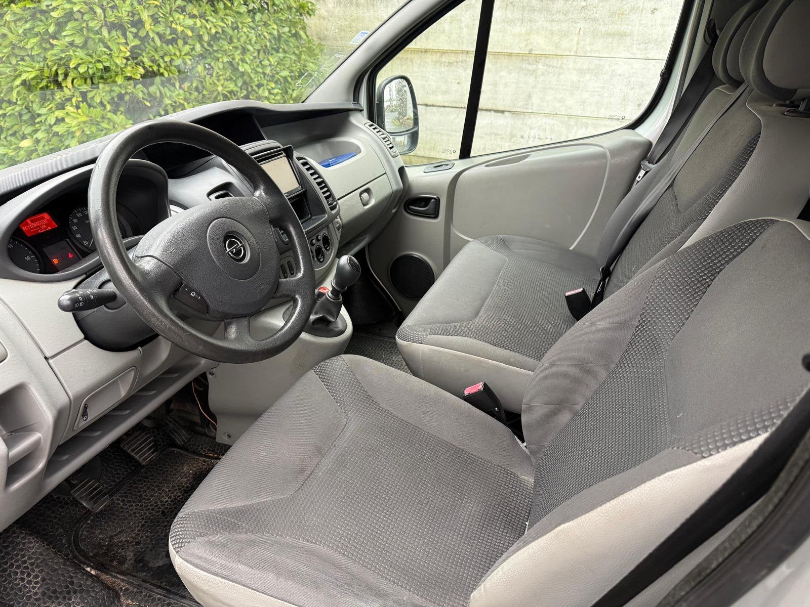 Opel Vivaro 2.0 CDTi / 2012 / 3 zit GEISOLEERD / Euro 5 2012, Auto's, Euro 5, Vivaro, Bedrijf, Te koop