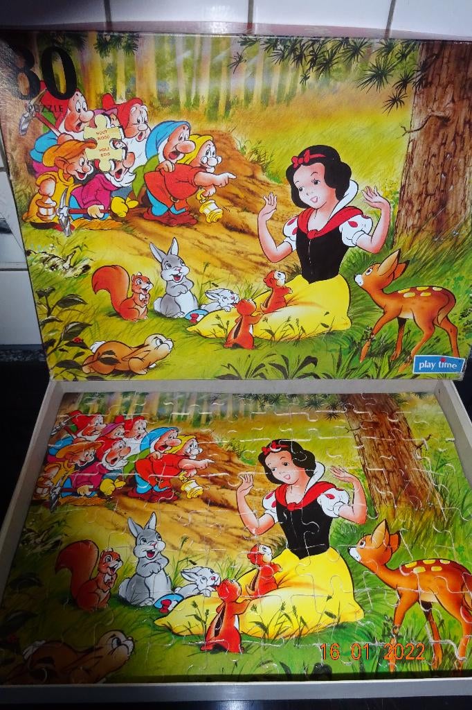 Leuke houten puzzel "sneeuwwitje en de dwergen" 80 stuks, Ophalen of Verzenden, Meer dan 50 stukjes