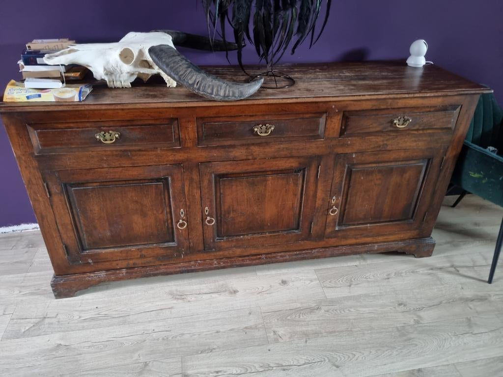 Antieke dressoir, Ophalen