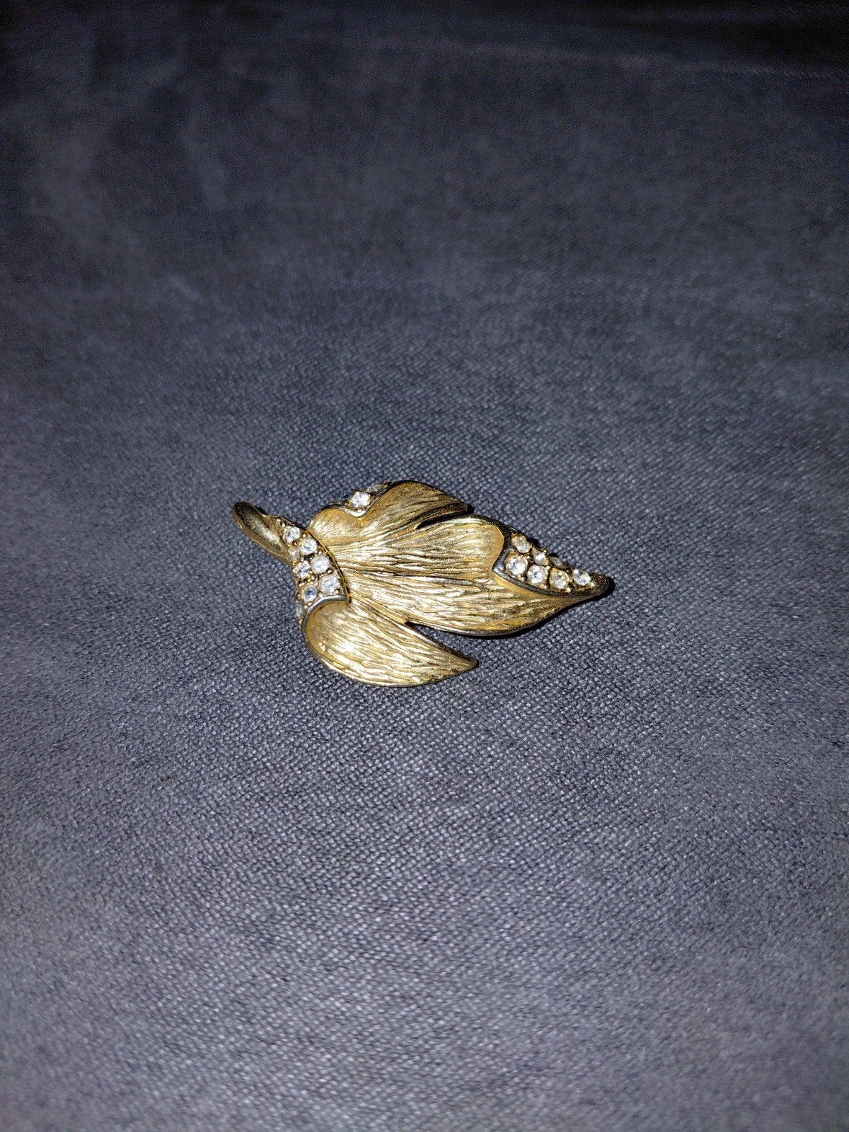 broche vintage feuille, Bijoux, Sacs & Beauté, Broches, Enlèvement ou Envoi
