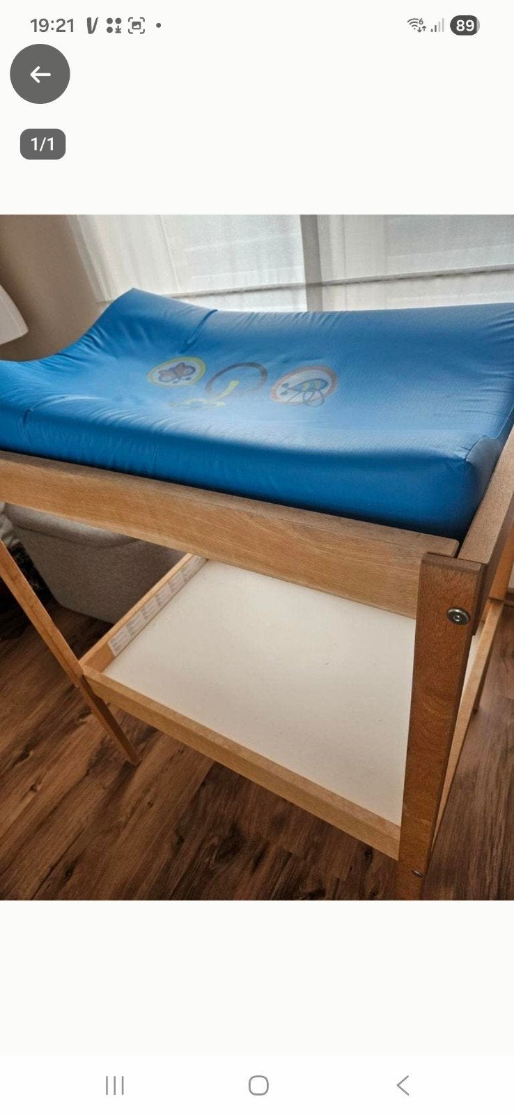 gratis verzorgingstafel met kussen, Ophalen
