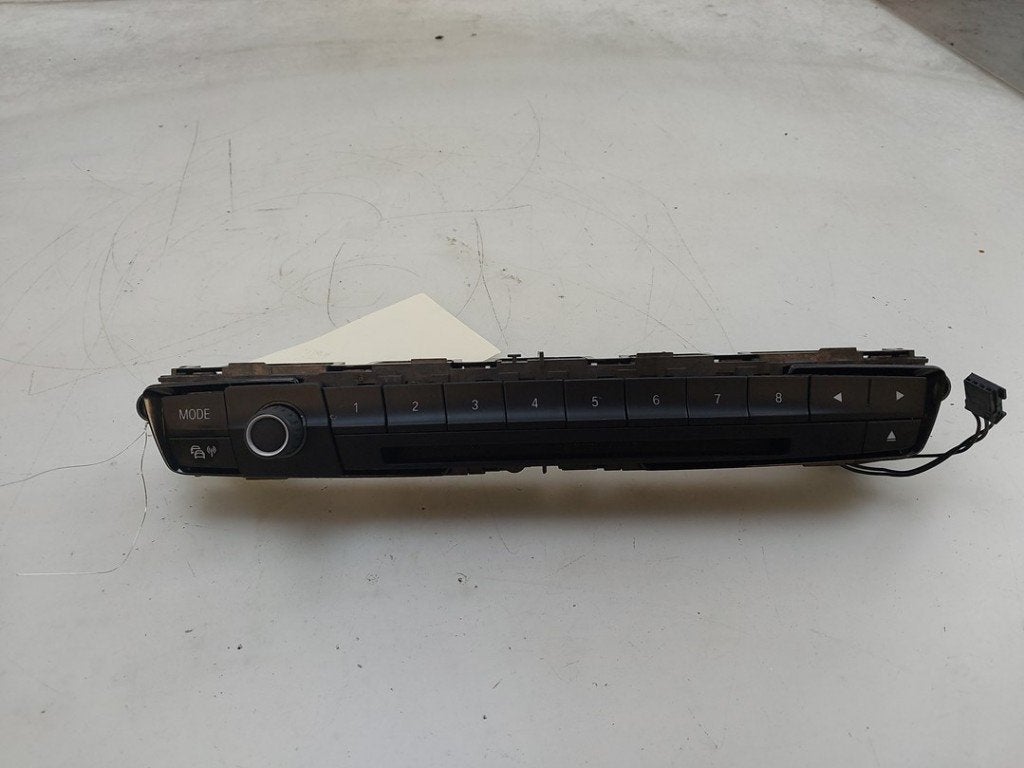 PANNEAU DE COMMANDE RADIO BMW 1 serie (F20), Utilisé, BMW, Petuelring 130
80809  München, DE, Bayerische Motoren Werke AG
