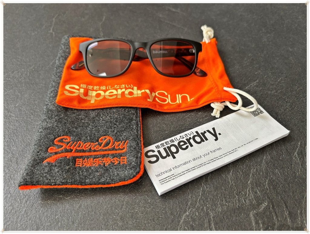 SUPERDRY - LUNETTES DE SOLEIL CARREES NEUVES, Kinderen en Baby's, Kinderkleding | Overige, Nieuw, Jongen of Meisje, Ophalen of Verzenden