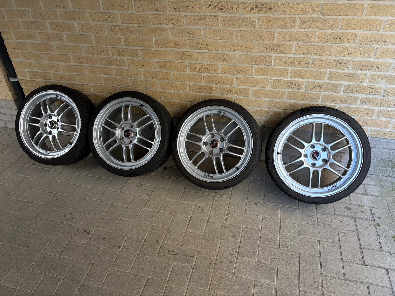 Jantes Enkei RPF1 18’’ 5x114.3 + pneus hankook état neuf, Pneus et Jantes, 215 mm, Pneus été, 18 pouces
