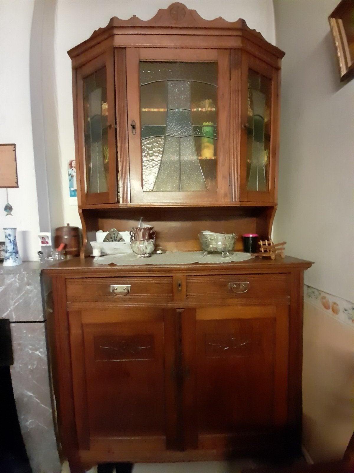 Buffet ancien, verre coloré,, Antiek, 25 à 50 cm, Avec tablette(s), 100 à 150 cm