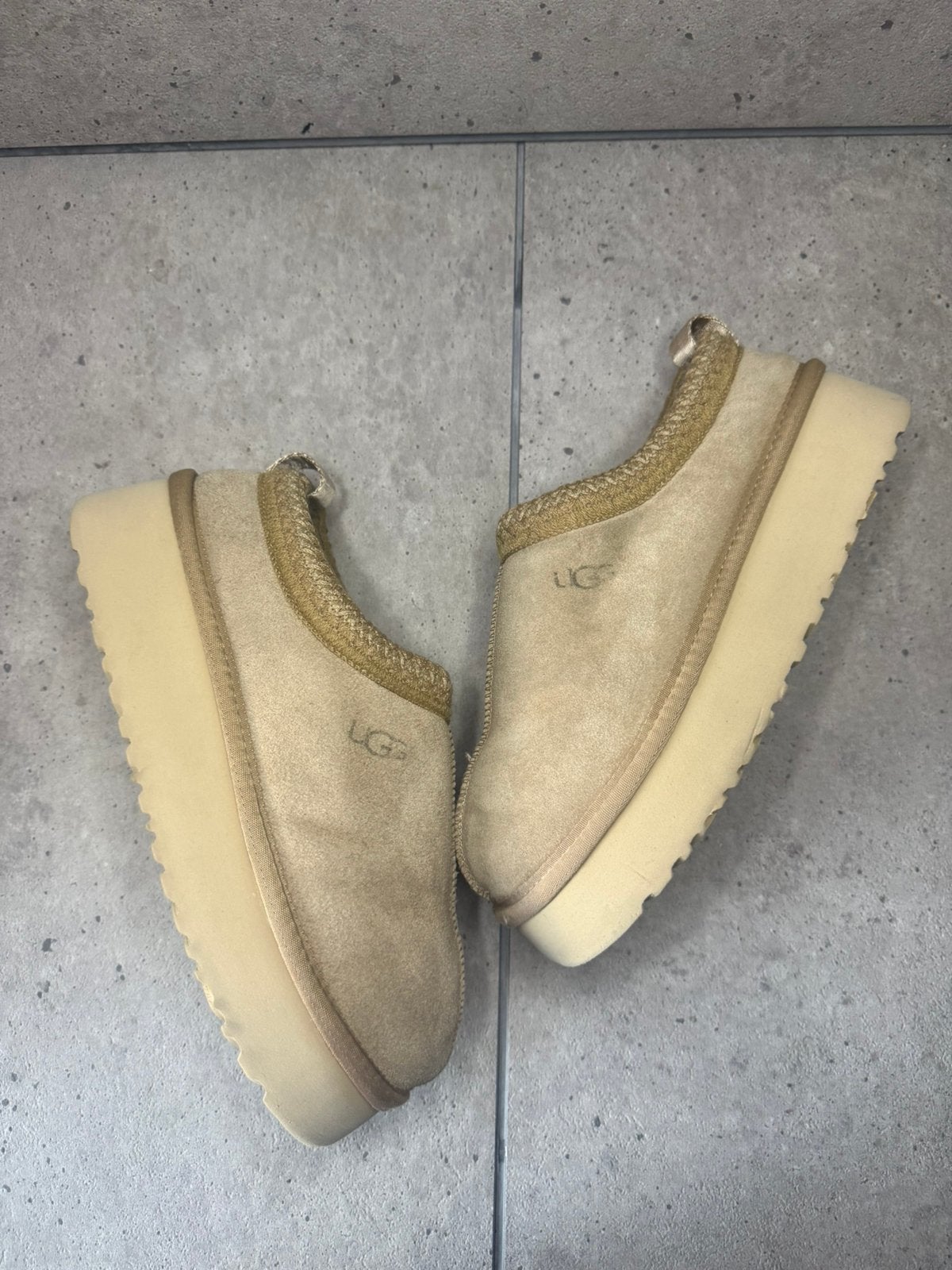 Chaussons Ugg Tazz Beige 39, Enlèvement ou Envoi, Beige, Comme neuf, Bottes de neige