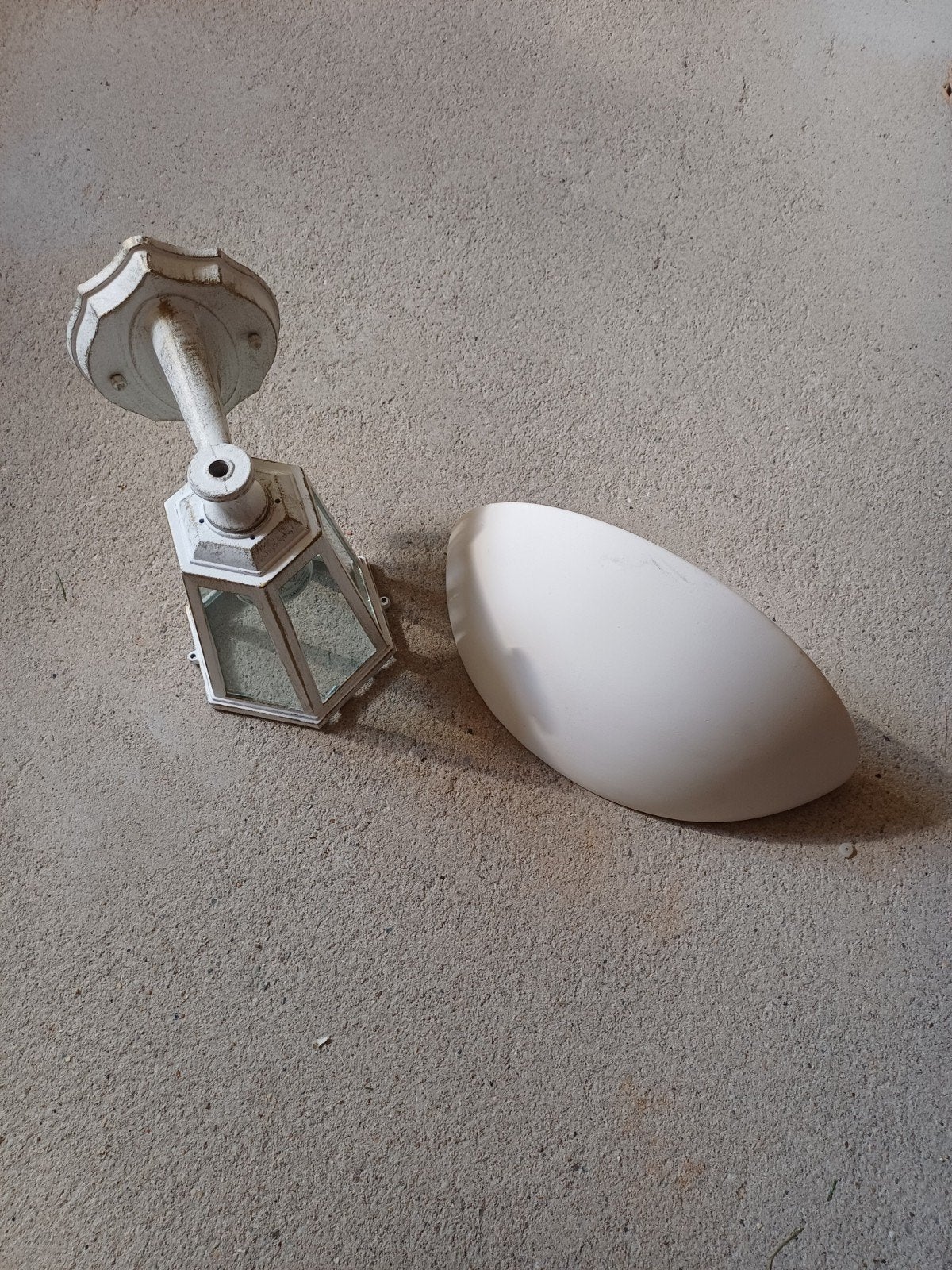 hang lamp en halve maan, Ophalen