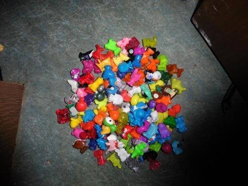 100 gogos anciens donc 10 dragon ball inclus, Enlèvement ou Envoi, Utilisé