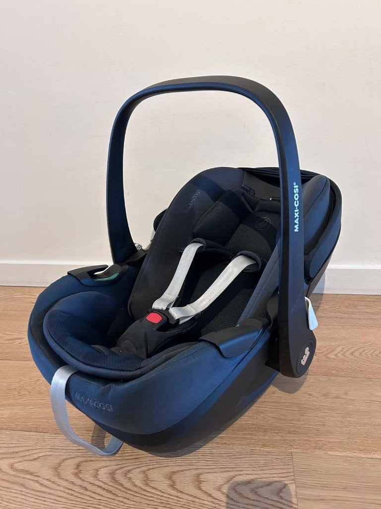 Maxi Cosi Pebble 360 ZO GOED ALS NIEUW, Ophalen, Autogordel of Isofix, Verstelbare rugleuning, Zo goed als nieuw