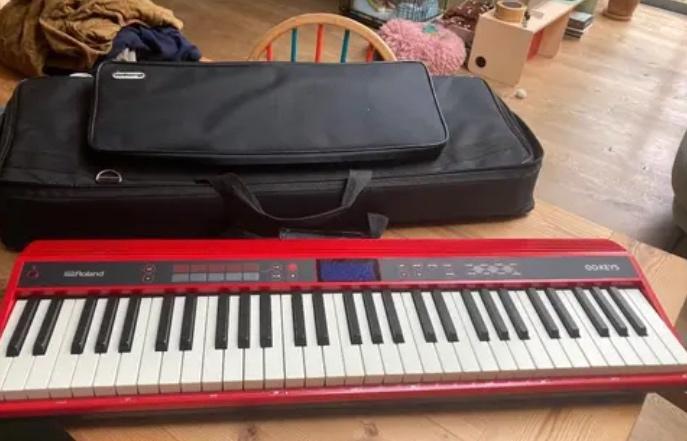 Synthesiser, Neuf, 61 touches, Avec valise ou flightcase, Roland