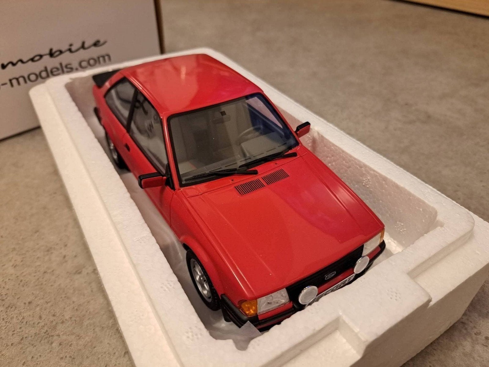 Nieuwe Ford Escort Mk3 XR3i OTTO OT1049, Nieuw, Auto, OttOMobile