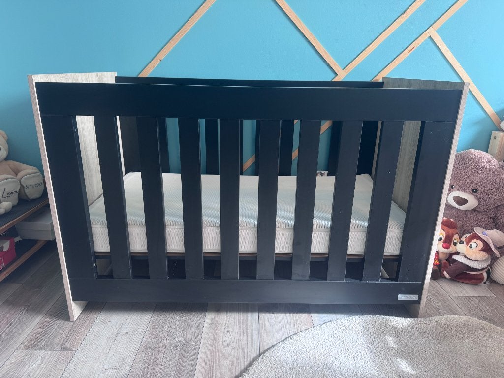 Babybed, Ophalen, Zo goed als nieuw, Matras
