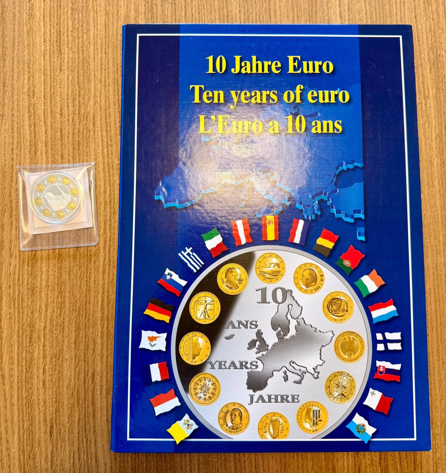 Coffret « les 10 ans de l’euro » Collorum + médaille Vatican, Enlèvement ou Envoi, Série