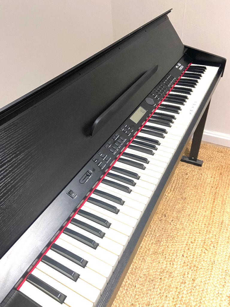 Elektrische piano  General Midi 70039, Muziek en Instrumenten, Piano's, Ophalen, Zo goed als nieuw, Zwart, Piano