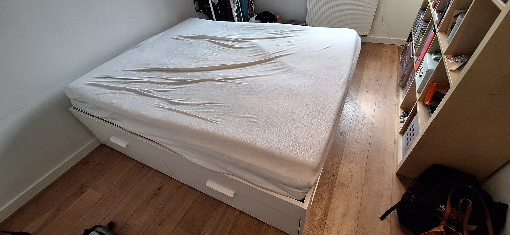 Brimnes Ikea bedframe 160x200cm, Maison & Meubles, Chambre à coucher | Lits, Enlèvement, Utilisé, 200 cm, Deux personnes