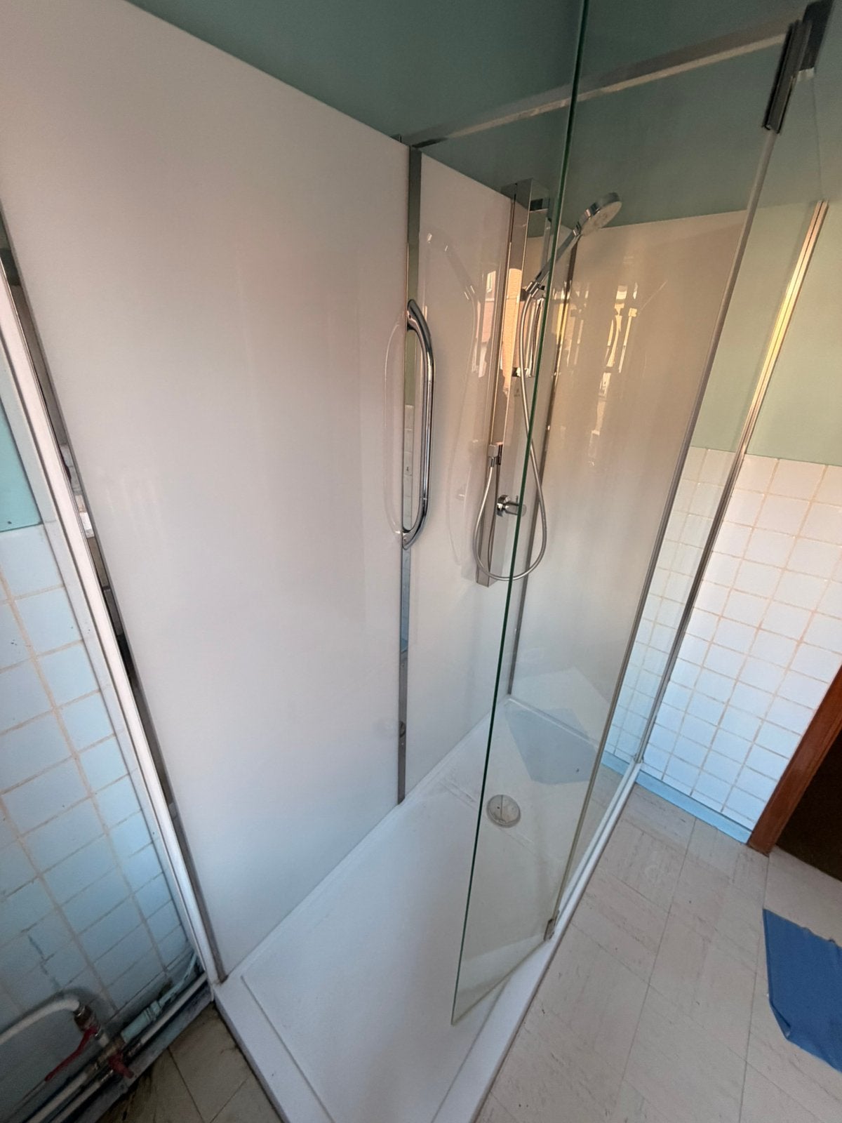 Inloop douchekabine en wastafel, Ophalen, Zo goed als nieuw, Chroom, Douche