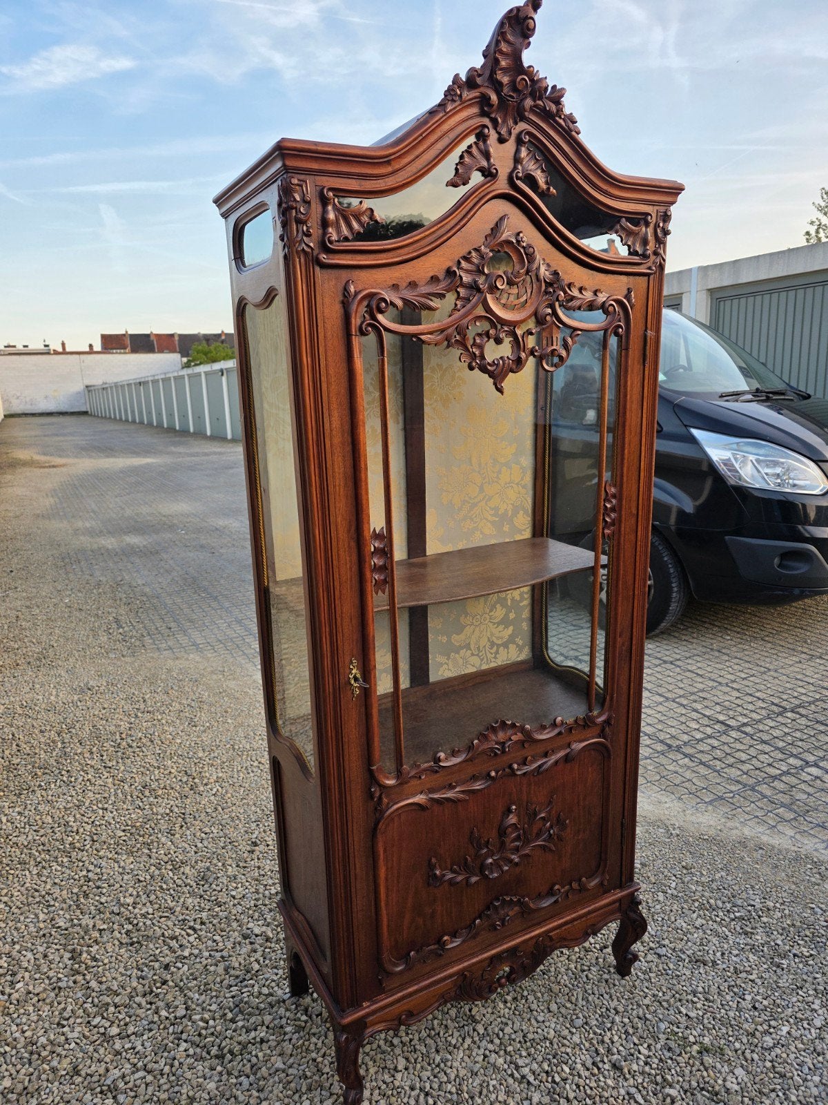 Vitrine ancienne Louis XV - Chêne massif du XIXe siècle, Maison & Meubles, Armoires | Vitrines, Enlèvement