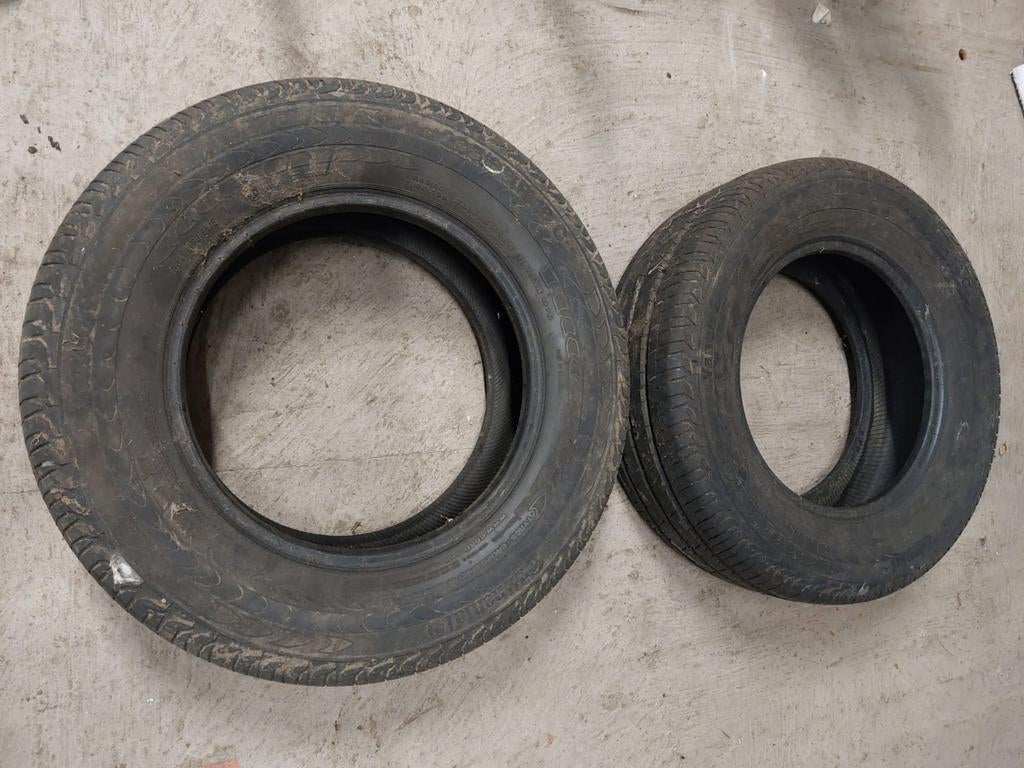 2 Continental banden 235/65 R16 C – bestelwagen / camionette, Auto-onderdelen, Banden en Velgen, Ophalen