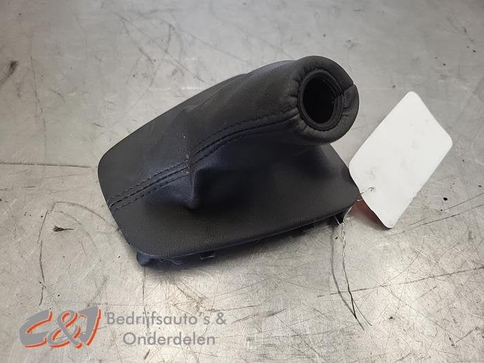 Enveloppe levier de vitesse d'un Opel Combo, -, Opel, 3 mois de garantie, Utilisé