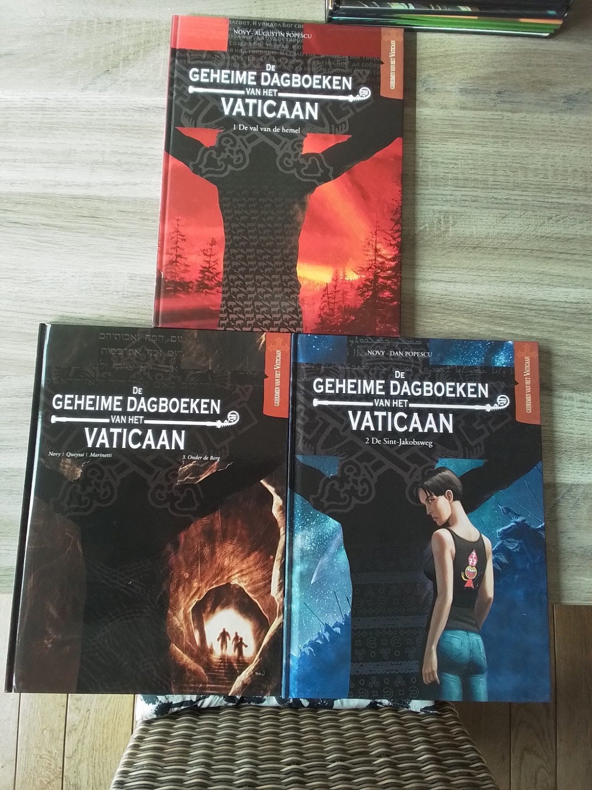 geheim van het Vaticaan: de geheime dagboeken compleet 3xhc, Ophalen of Verzenden, Zo goed als nieuw