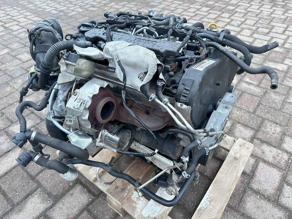 Moteur CRLD Complet LEON PASSAT GOLF VW SEAT, Envoi, Utilisé, Skoda