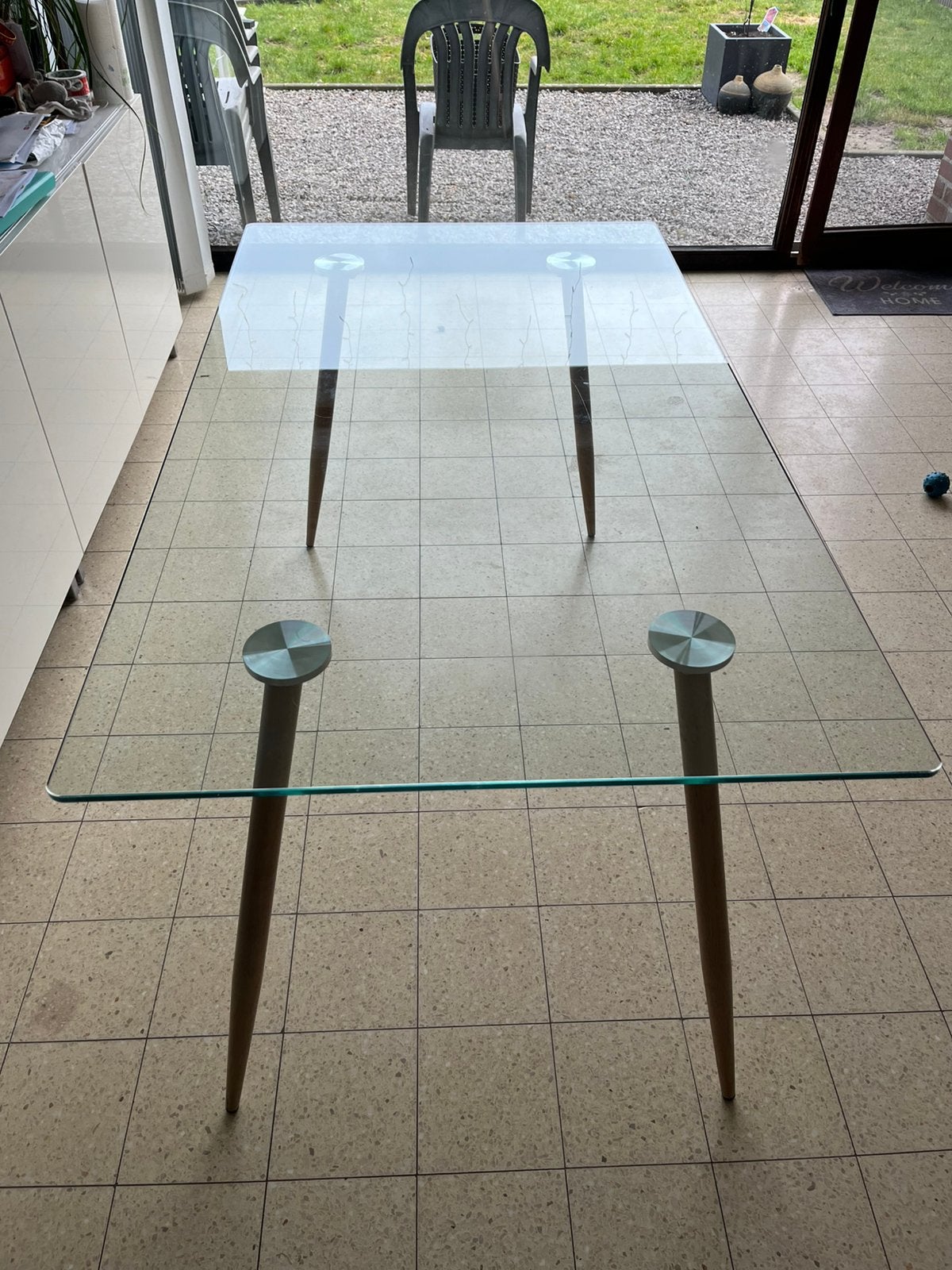 Eettafel met glazen blad, Ophalen, Zo goed als nieuw