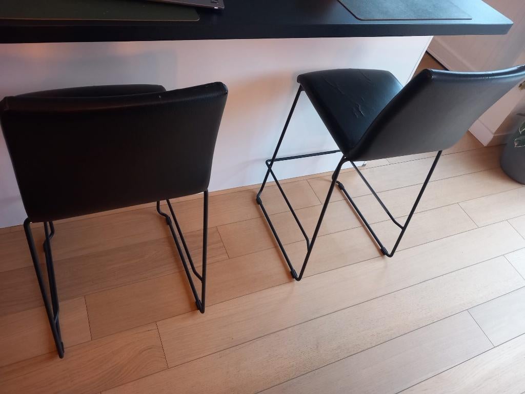 Barkrukken (zwart leer - 2 stuks), Ophalen, Gebruikt, Met voetsteun, 60 tot 90 cm