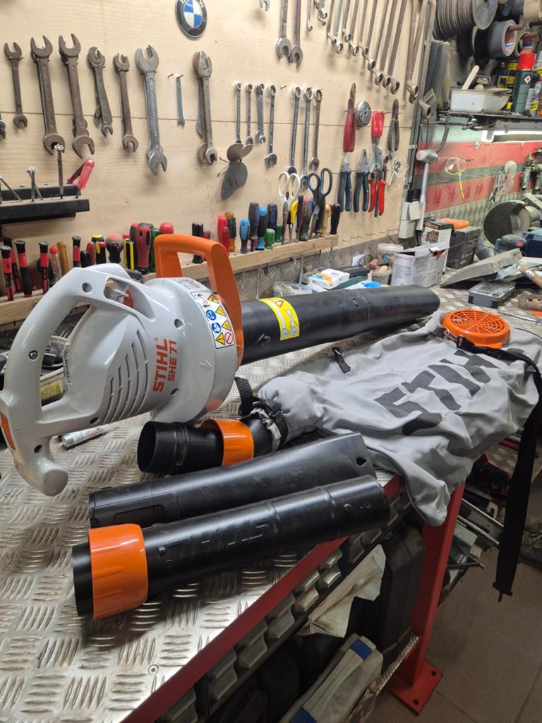 Stihl SHE71 elektrische bladblazer bladzuiger, Jardin & Terrasse, Souffleurs de feuilles, Stihl, Électrique, Porté à la main, Enlèvement
