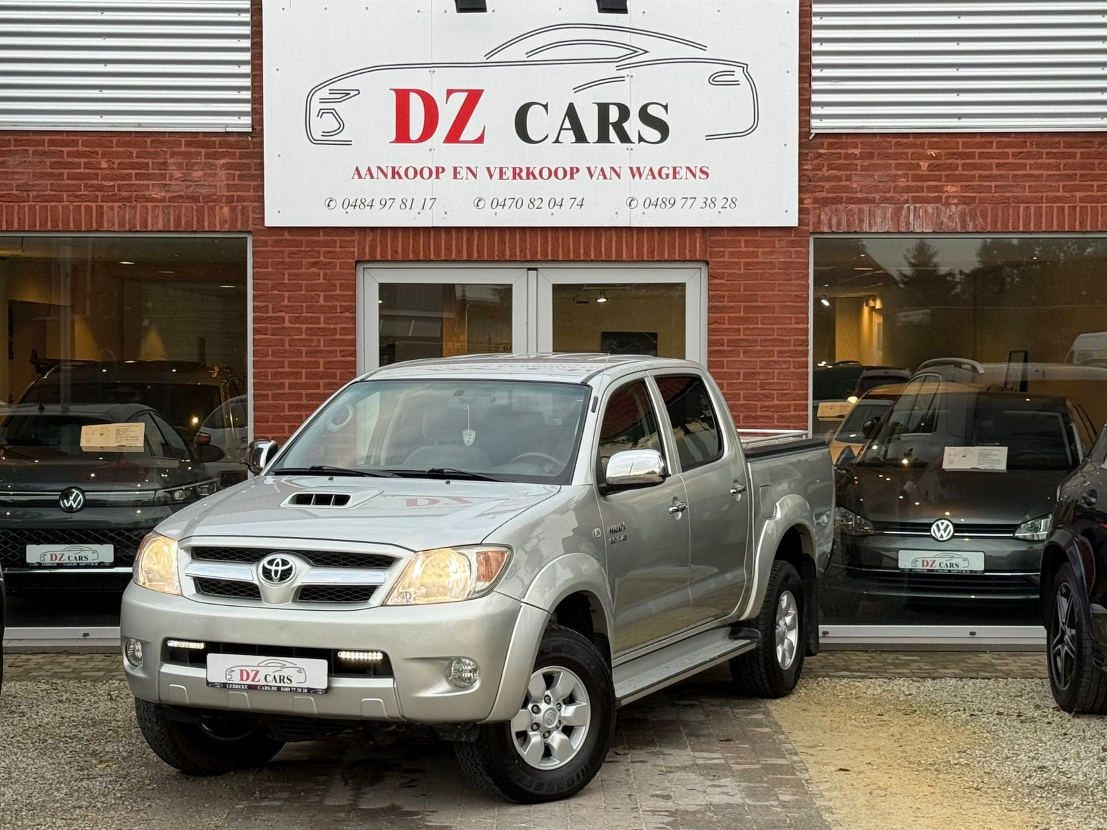 TOYOTA HILUX 4X4 3.0D 171CH |AUTOMATIQUE | CLIME | RADIO CD, Autos, Argent ou Gris, Achat, Entreprise, Carnet d'entretien