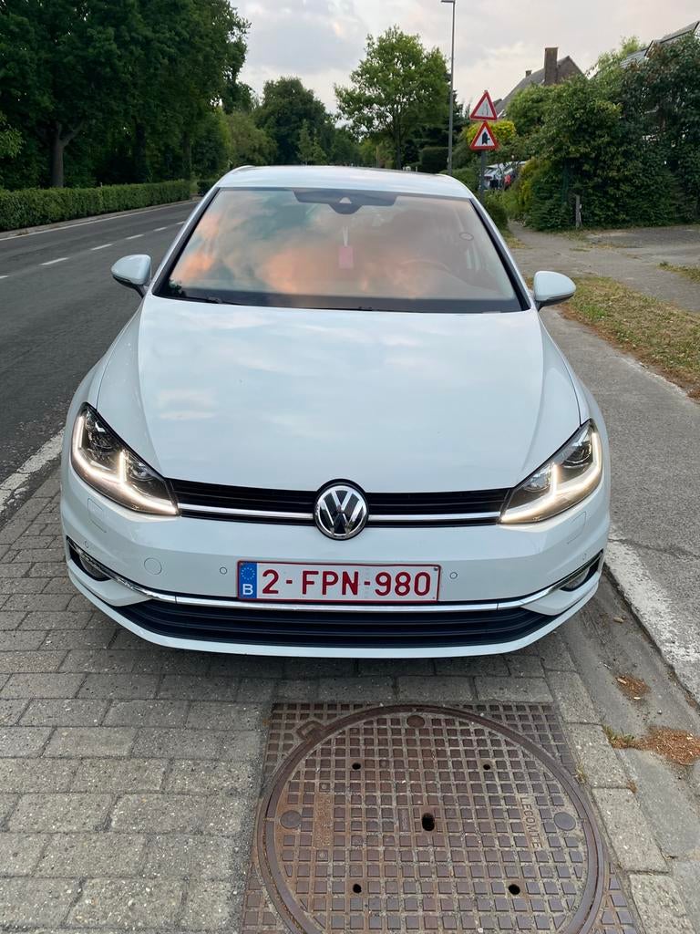 Golf 7 higlin DSG7, Autos, Volkswagen, Particulier, Golf, Essence, Euro 6, Hatchback, 5 portes, Automatique, Blanc, Gris, Enlèvement