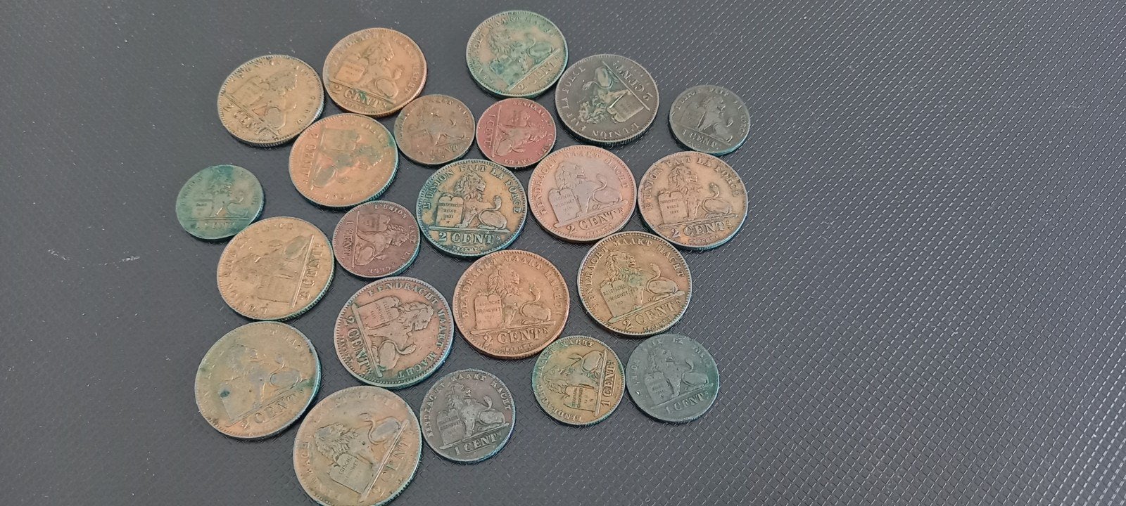 lotje munten, Postzegels en Munten, Ophalen
