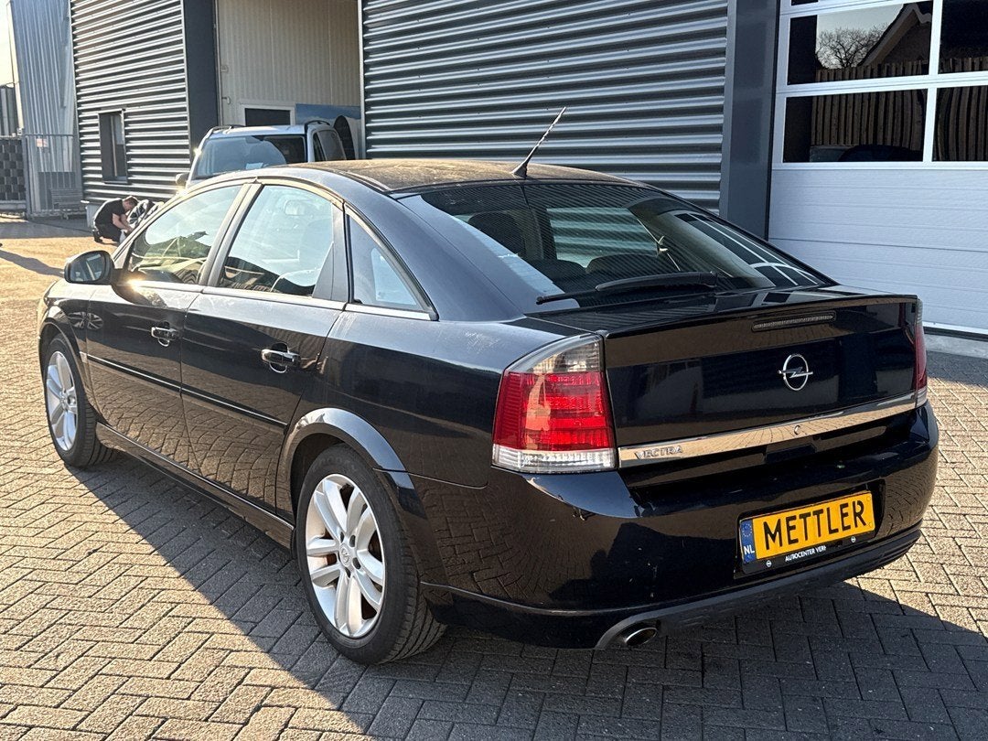 Opel Vectra GTS 1.8-16V Sport, airco, stoelverwarming, Auto's, 122 pk, Gebruikt, Zwart, 1796 cc