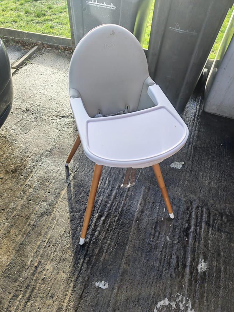 Chaise haute Kinderkraft - Style Scandinave Vends chaise hau, Enlèvement, Comme neuf, Bois