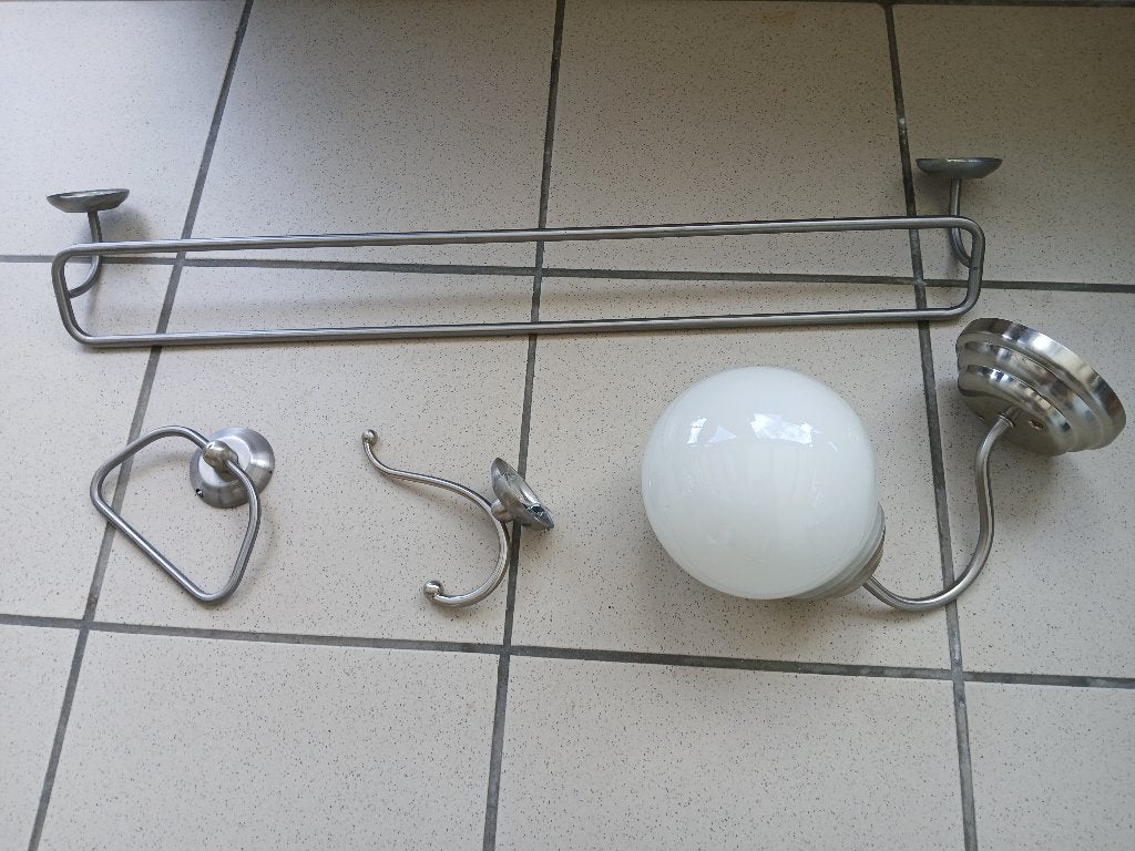 Accessoires pour salle de bains, Enlèvement, Utilisé