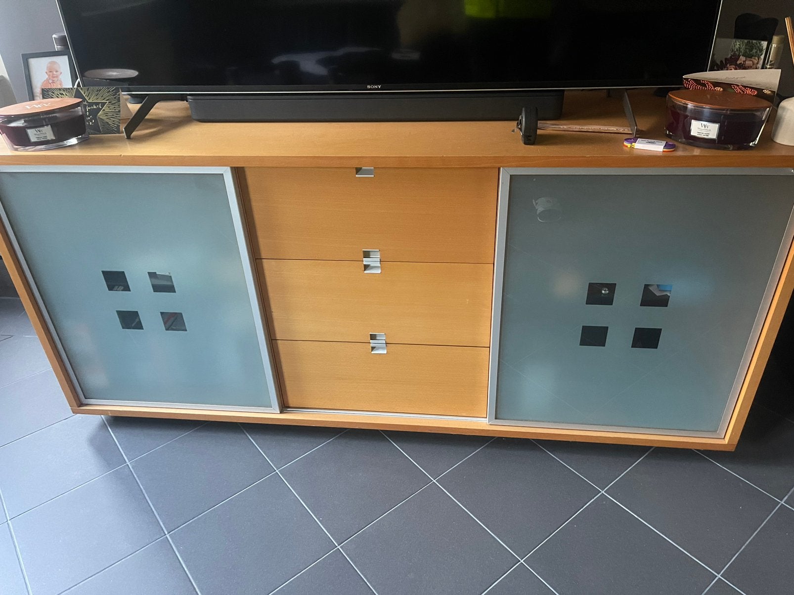 Dressoir met 3 lades en 2 schuifdeuren, Ophalen, Gebruikt, Met lade(s), 150 tot 200 cm