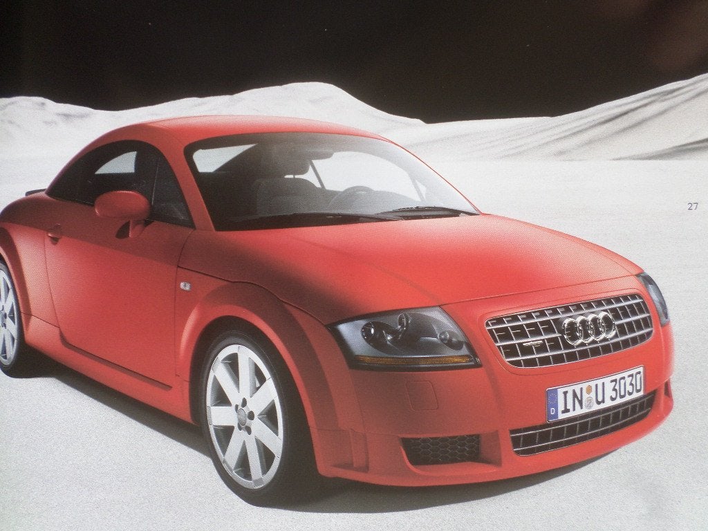 Audi TT Coupe & Roadster - 2 brochures in map, Boeken, Auto's | Folders en Tijdschriften, Ophalen of Verzenden, Audi