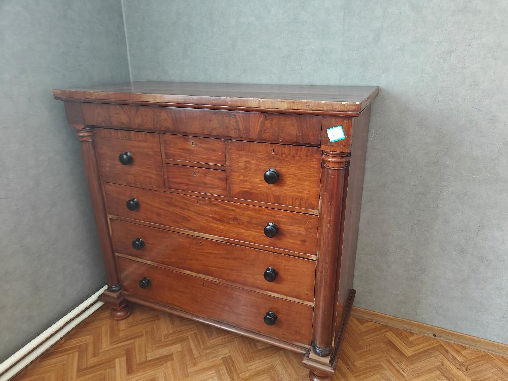 Kast 135 x 131 x 60, Ophalen, Met lade(s)