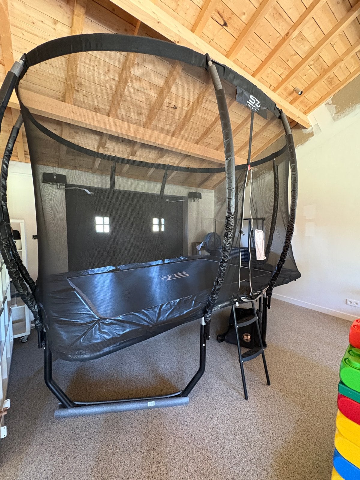 Trampoline NIEUWSTAAT, Enlèvement, Comme neuf