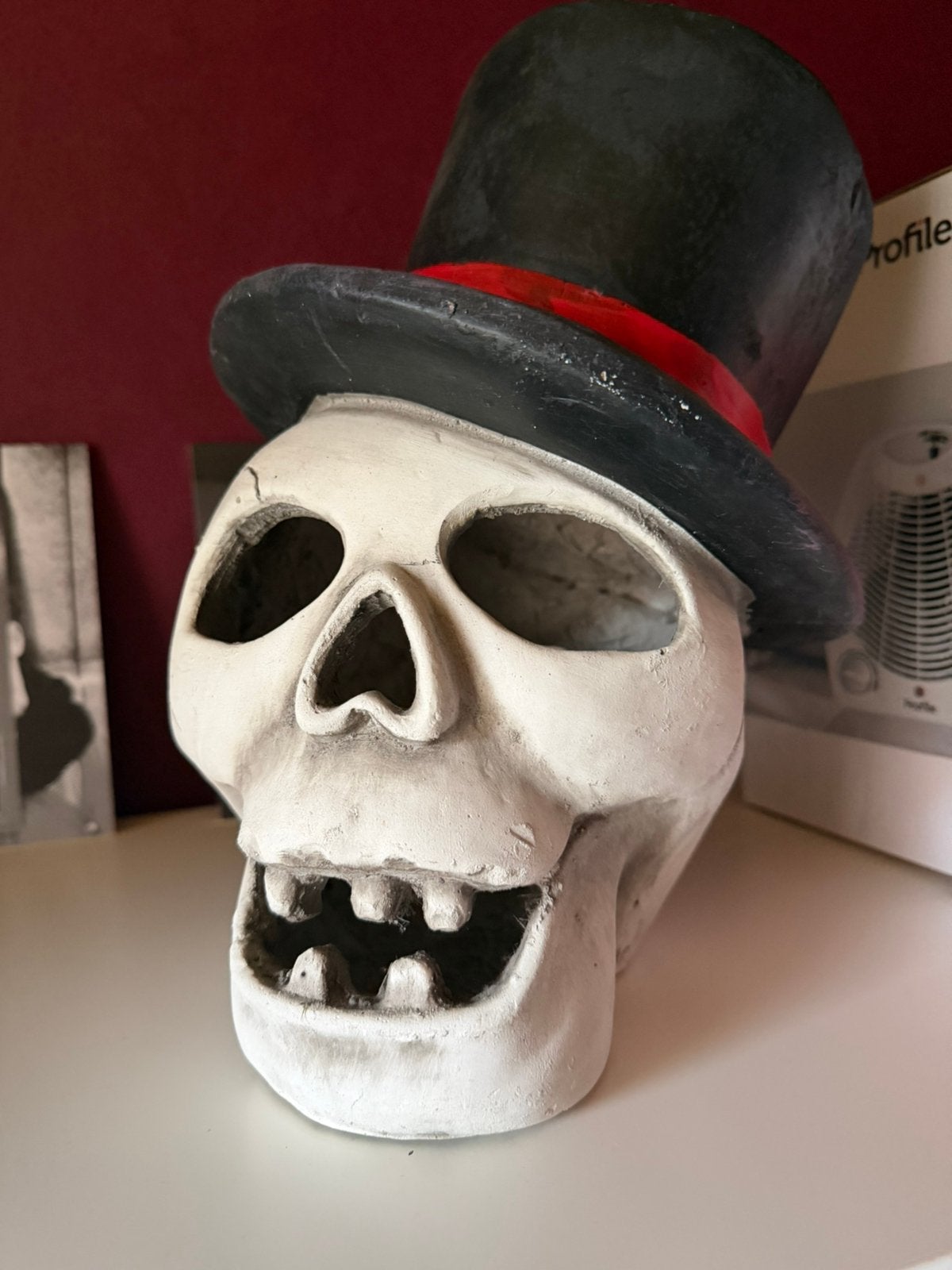 Halloween doodshoofd, Ophalen, Rood