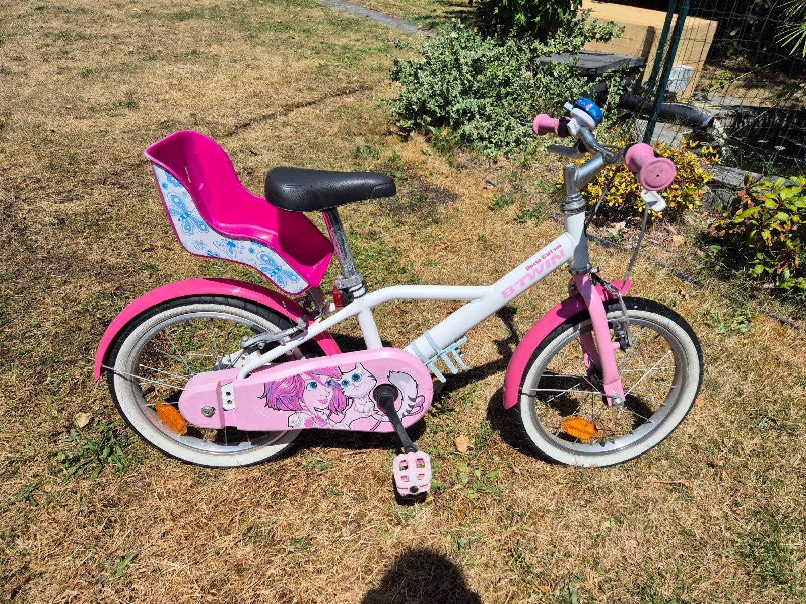 Joli vélo enfant B’TWIN 16” idéal pour fille de 4 à 6 ans, Vélos & Vélomoteurs, B-Twin Decathlon, Frein sur jante, Comme neuf