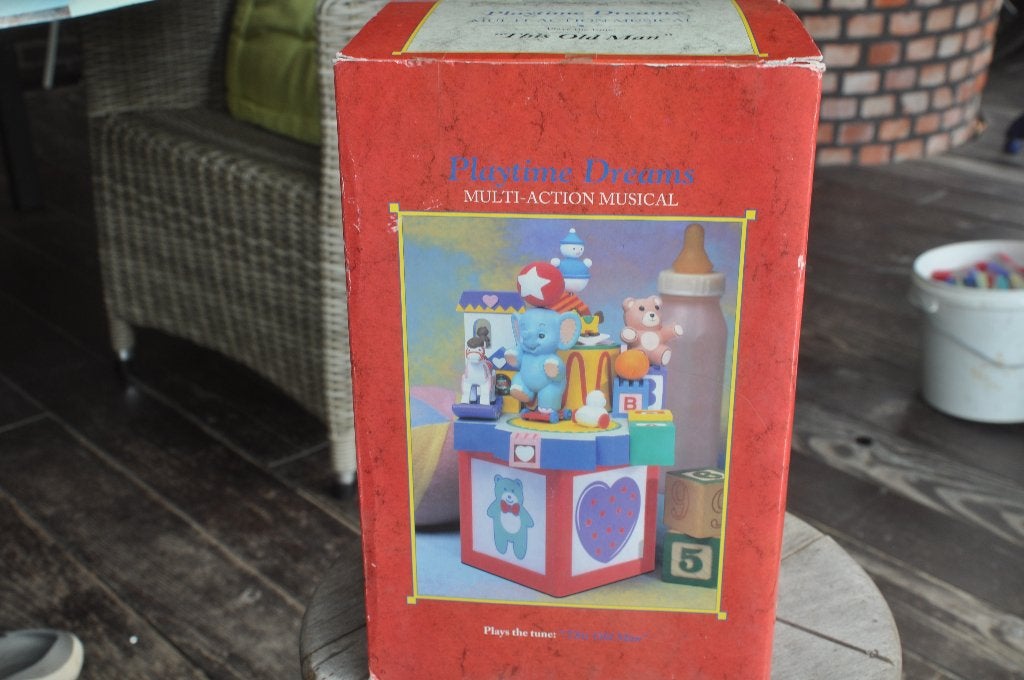 speeldoosje van Enesco, Verzamelen, Ophalen of Verzenden, Zo goed als nieuw