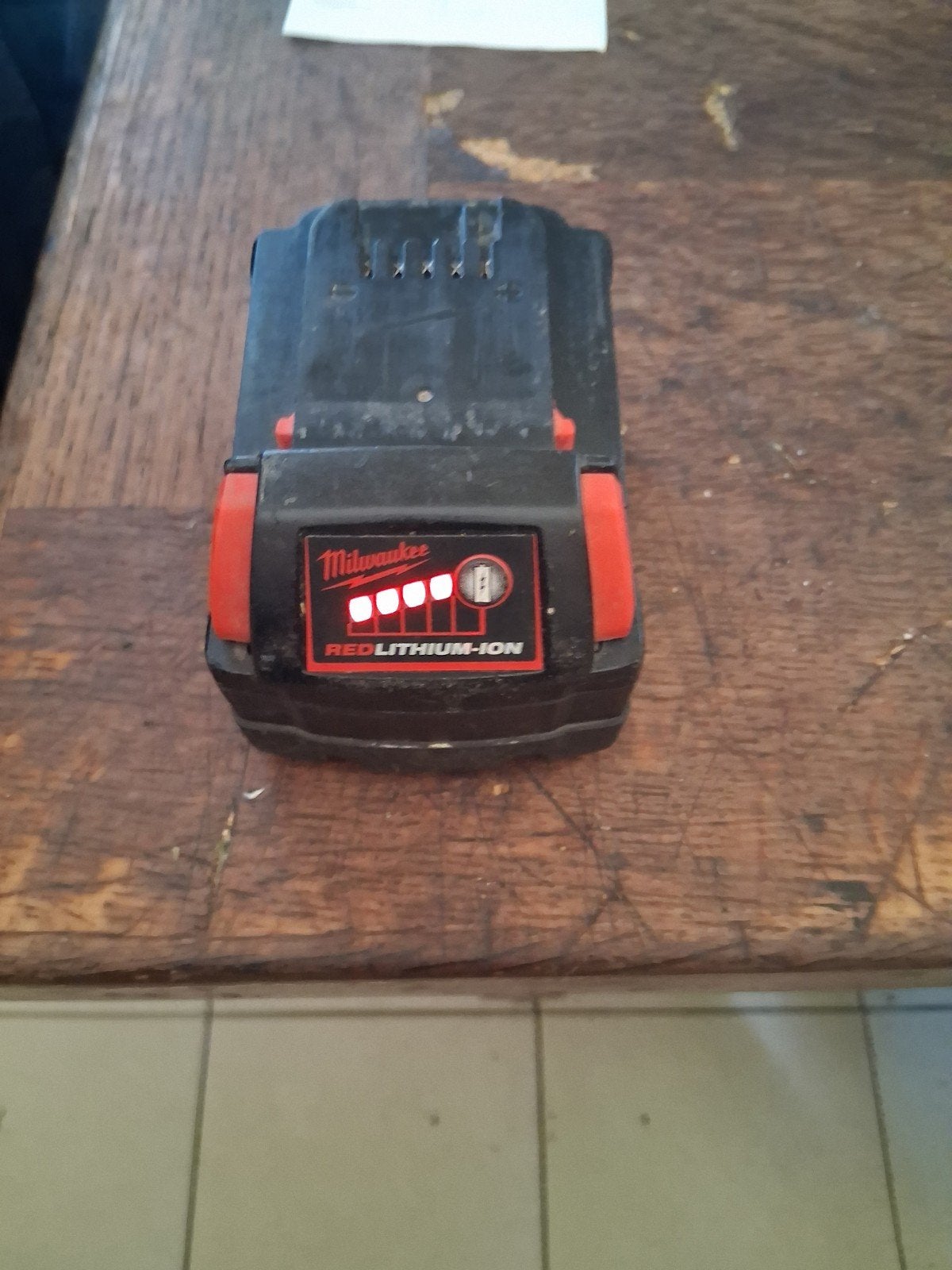 Milwaukee M18 5Ah, Doe-het-zelf en Bouw, Ophalen of Verzenden, Gebruikt